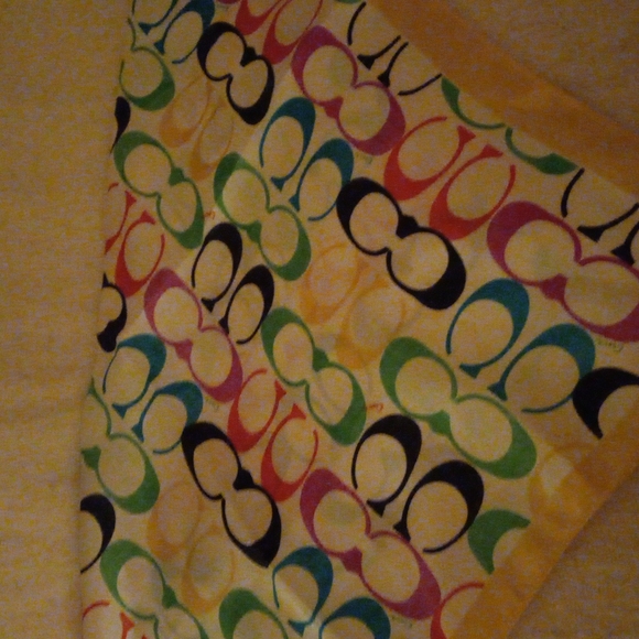 Scarf - Picture 1 of 3